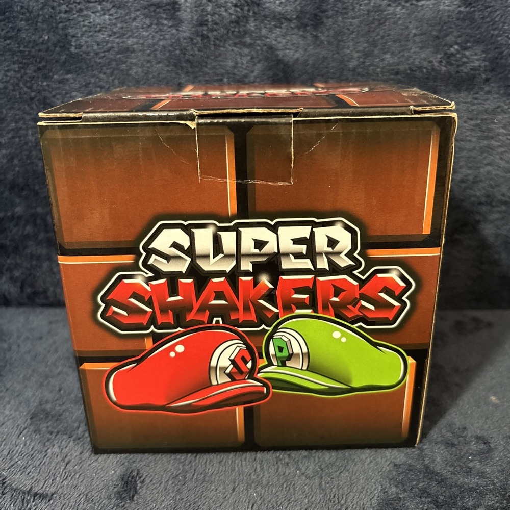 New Super Shakers Super Mario Salt And Pepper Table Shakers